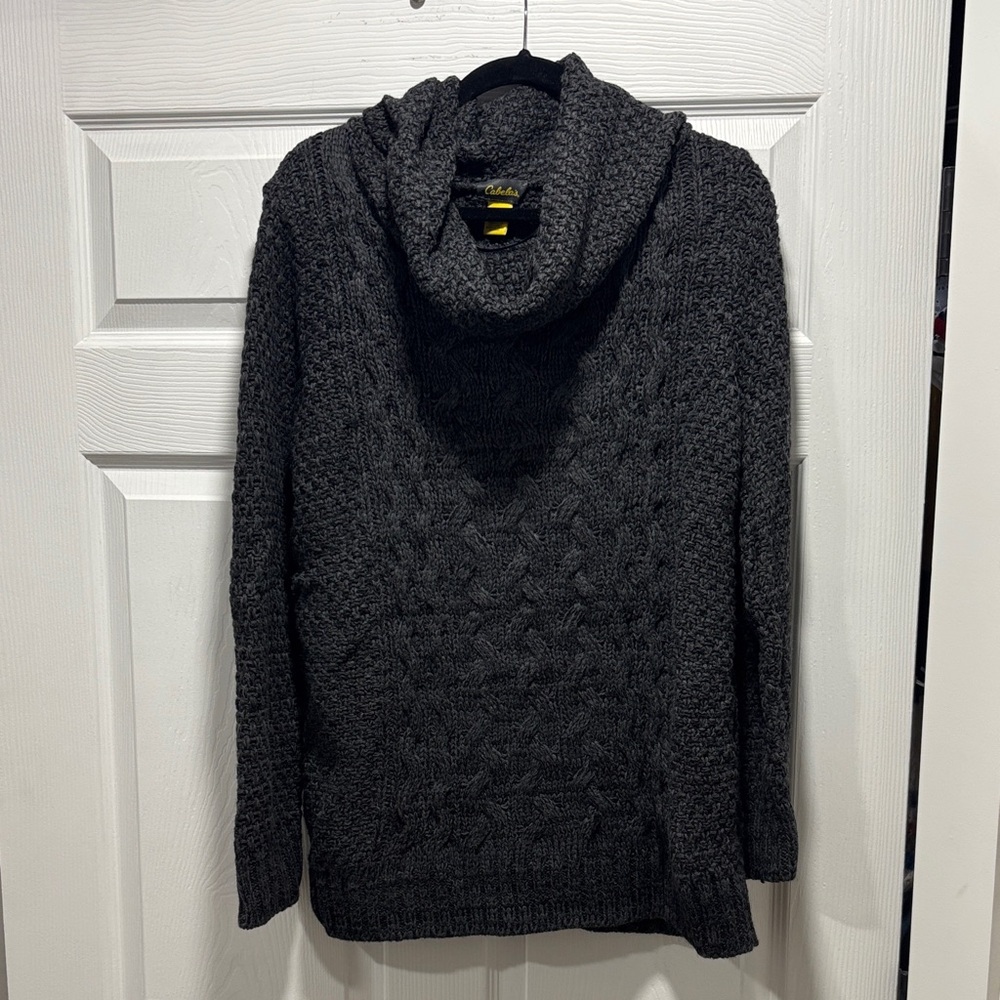 Women's Dark Gray Cable Knit Sweater